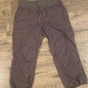 North Face cropped gray pants